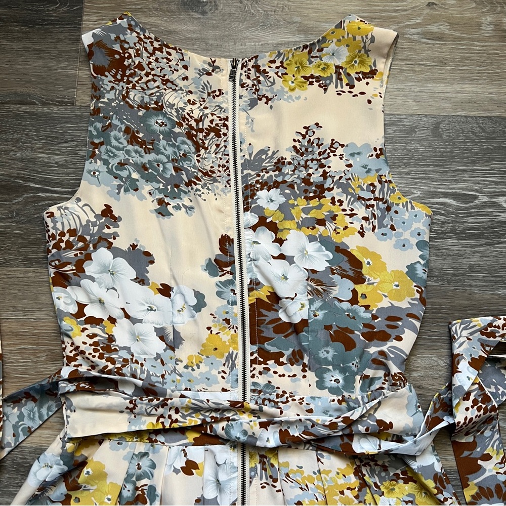 Darling Multicolor Floral Pattern Top - Picture 4 of 6